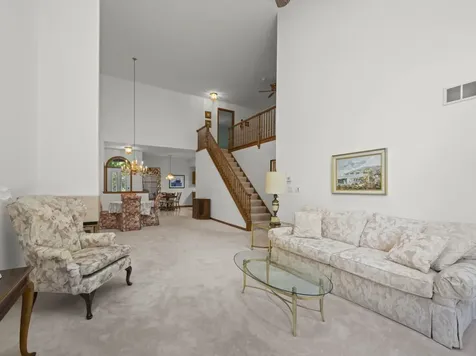 204 Jason Court Bloomingdale IL 60108
