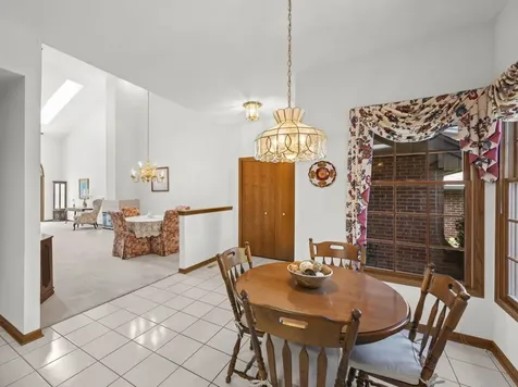 204 Jason Court Bloomingdale IL 60108
