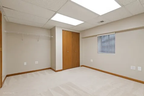 174 Suffolk Lane Grayslake IL 60030