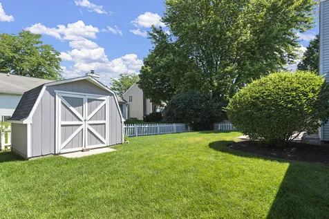 174 Suffolk Lane Grayslake IL 60030