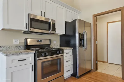 174 Suffolk Lane Grayslake IL 60030