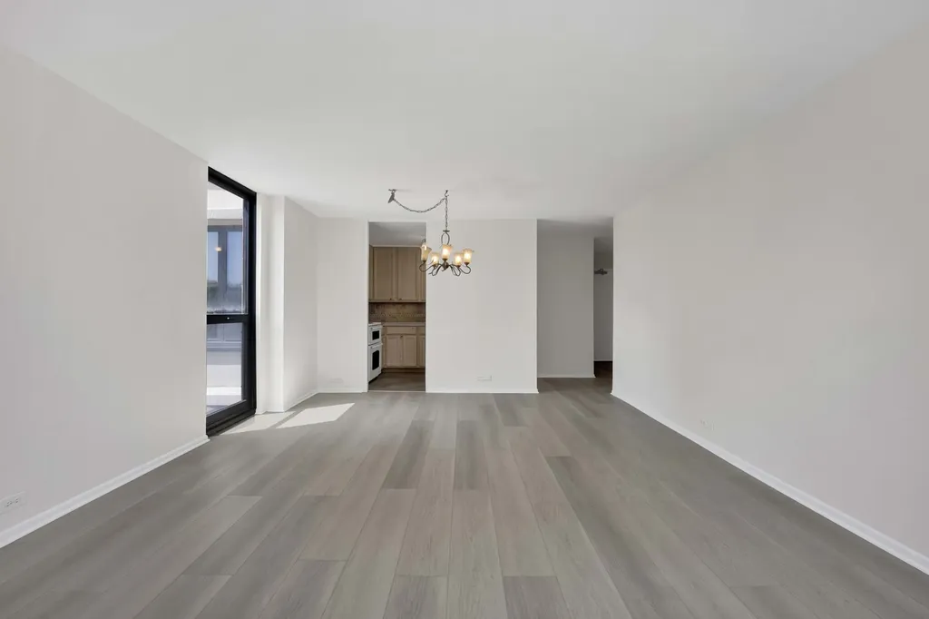 1850 North Clark Street Chicago IL 60614