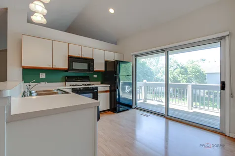 1209 Bradwell Lane Mundelein IL 60060