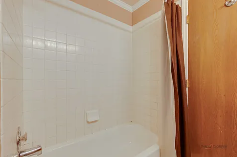 1209 Bradwell Lane Mundelein IL 60060