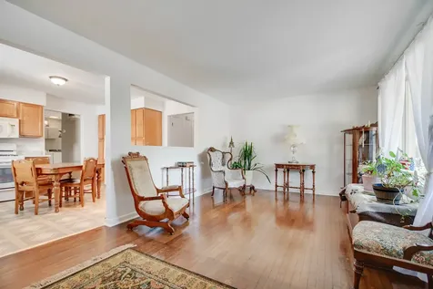 7306 West 115th Street Worth IL 60482