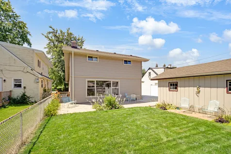 7306 West 115th Street Worth IL 60482
