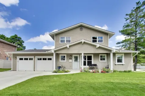 1067 Carpenter Court Elk Grove Village IL 60007