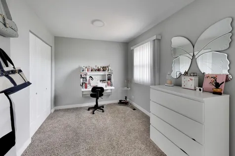 1067 Carpenter Court Elk Grove Village IL 60007