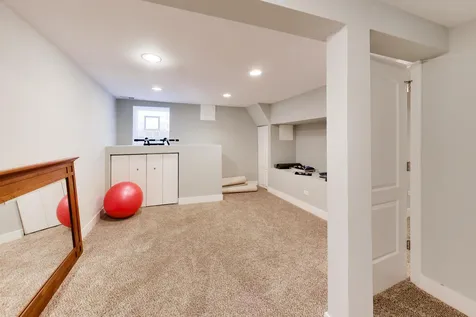1067 Carpenter Court Elk Grove Village IL 60007