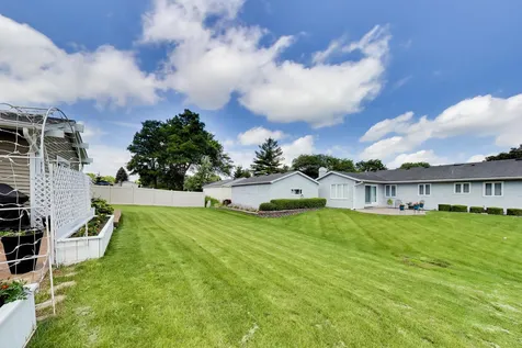 1067 Carpenter Court Elk Grove Village IL 60007