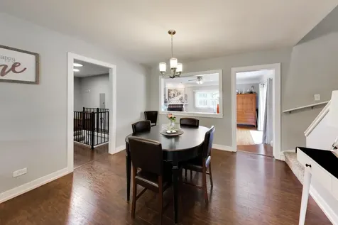 1067 Carpenter Court Elk Grove Village IL 60007