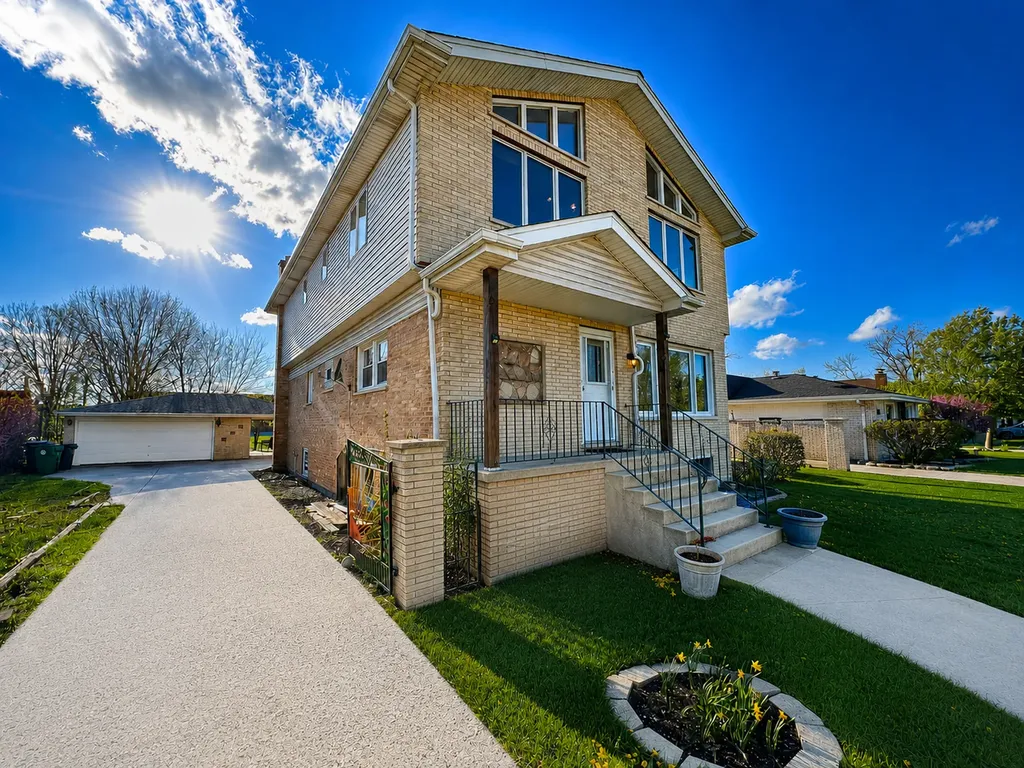 7332 Beloit Avenue Bridgeview IL 60455
