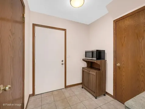 7932 Stewart Drive Darien IL 60561