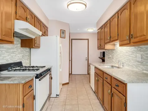 7932 Stewart Drive Darien IL 60561