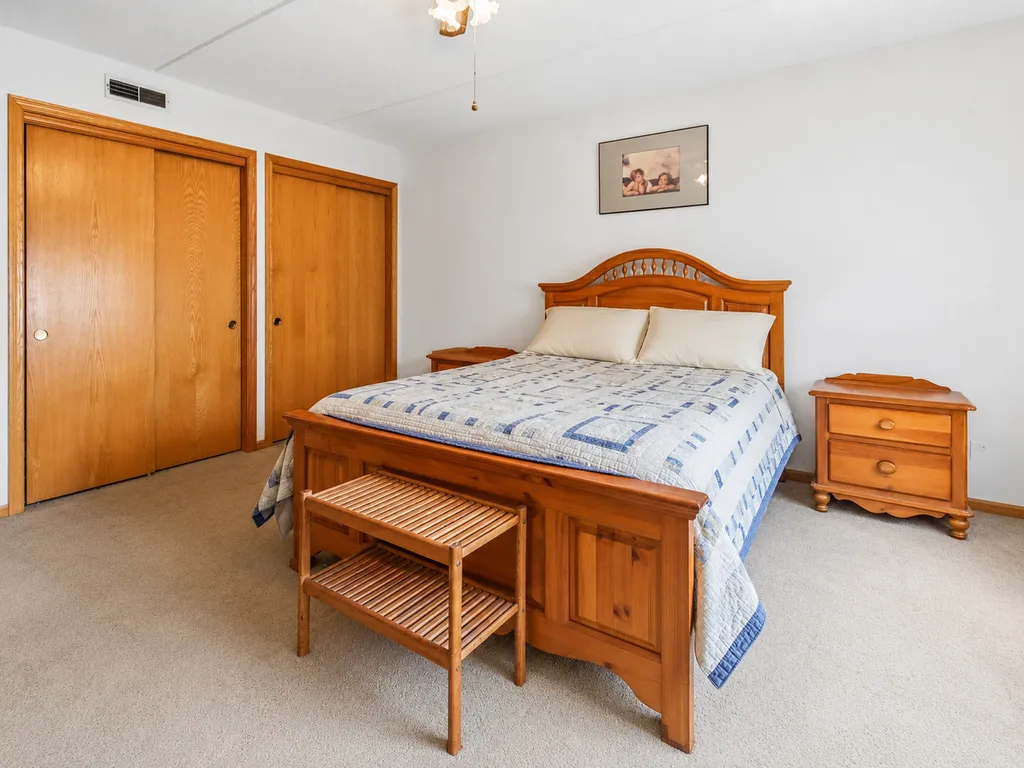 5320 North Lowell Avenue Chicago IL 60630