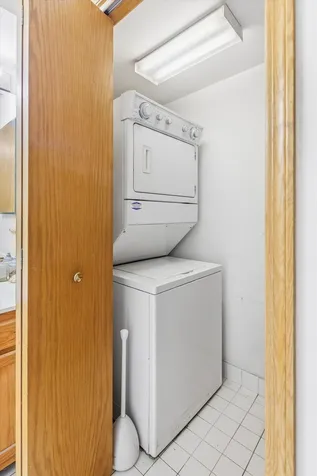 5320 North Lowell Avenue Chicago IL 60630