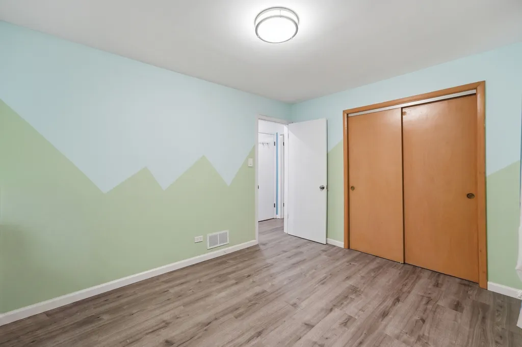 4325 South Rockwell Street Chicago IL 60632