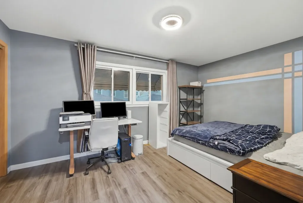 4325 South Rockwell Street Chicago IL 60632