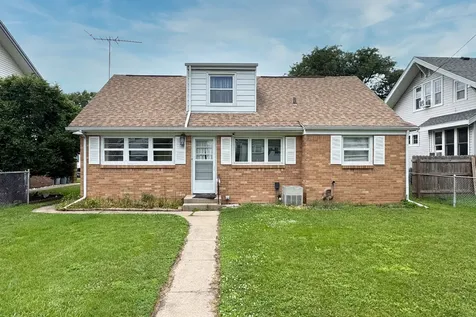 321 North London Avenue Rockford IL 61107