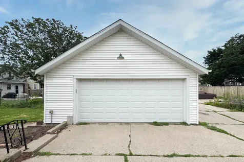 321 North London Avenue Rockford IL 61107