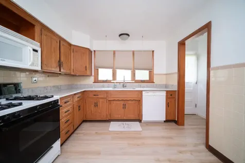 321 North London Avenue Rockford IL 61107