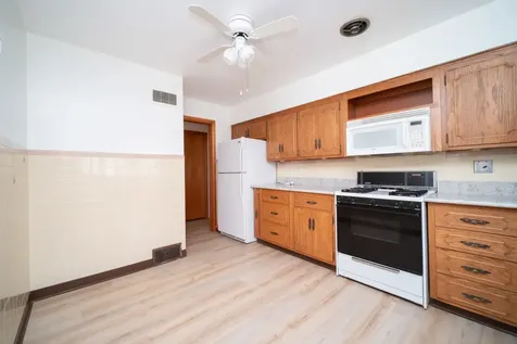 321 North London Avenue Rockford IL 61107