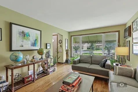 4996 Wick Drive Oak Lawn IL 60453