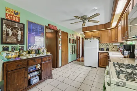 4996 Wick Drive Oak Lawn IL 60453