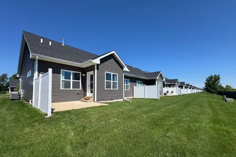 532 Anjali Court Sycamore IL 60178