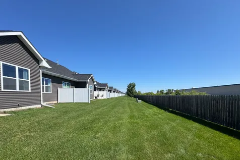 532 Anjali Court Sycamore IL 60178