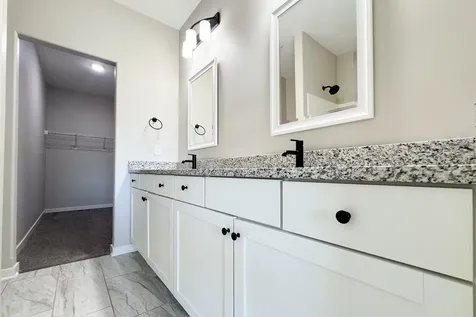 532 Anjali Court Sycamore IL 60178