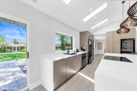 302 Goodridge Terrace Roselle IL 60172