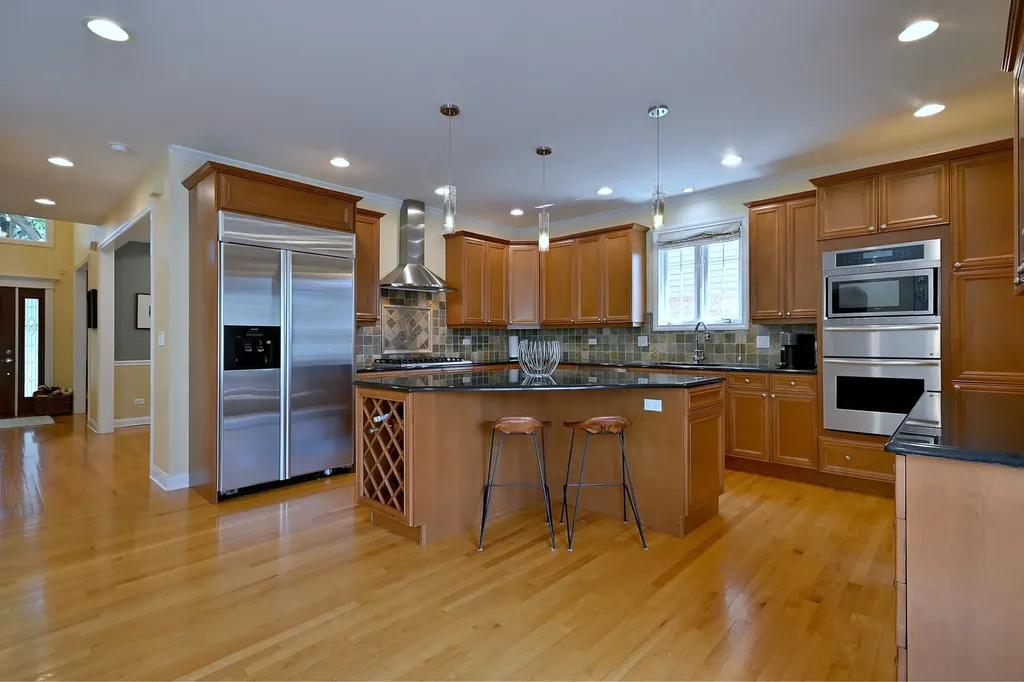 6238 North Neva Avenue Chicago IL 60631