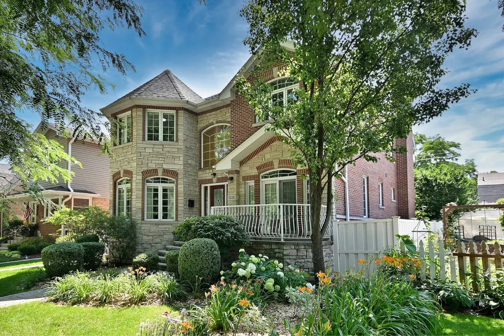 6238 North Neva Avenue Chicago IL 60631