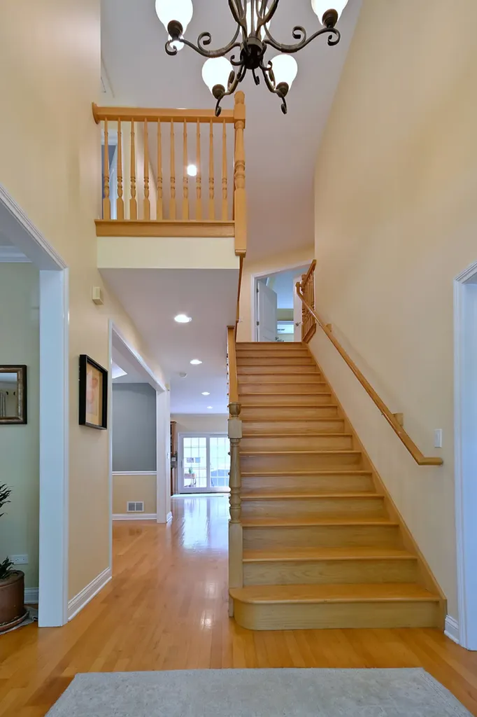 6238 North Neva Avenue Chicago IL 60631
