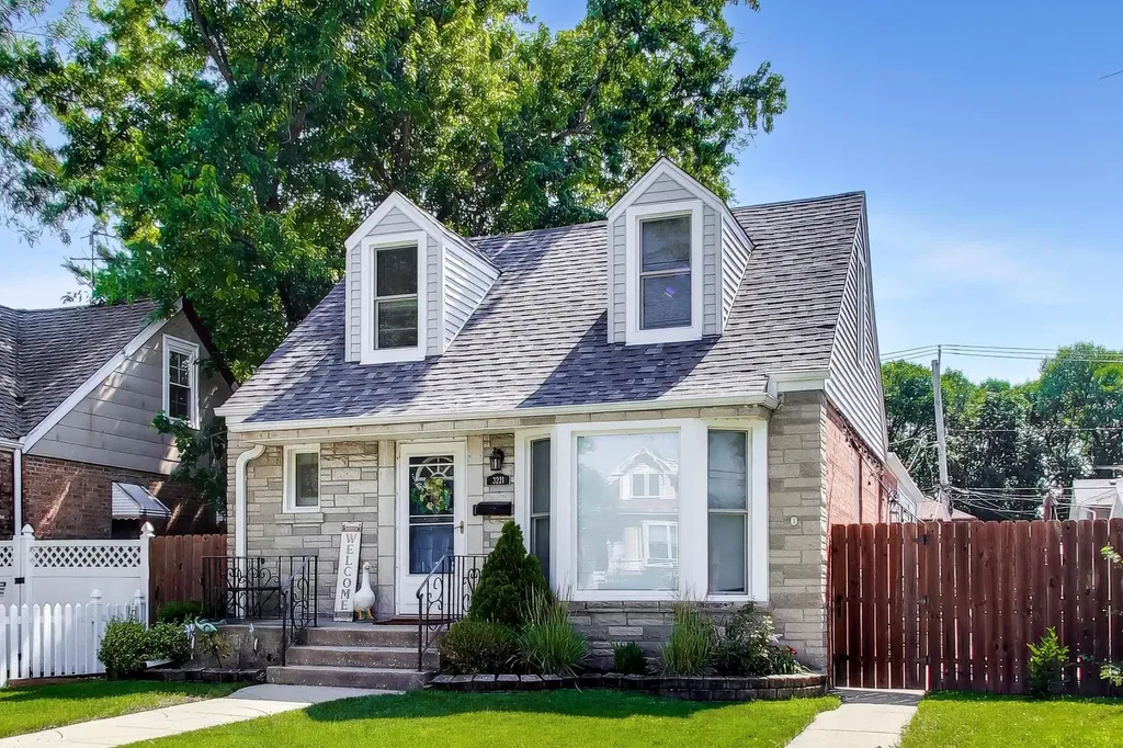 3221 North Plainfield Avenue Chicago IL 60634
