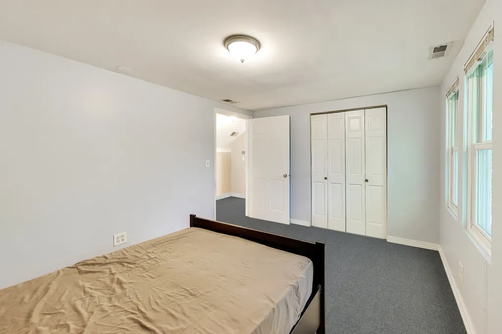 3221 North Plainfield Avenue Chicago IL 60634