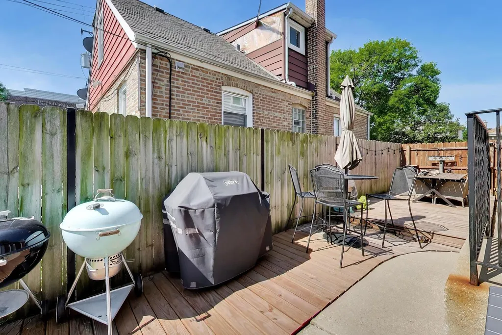 3221 North Plainfield Avenue Chicago IL 60634
