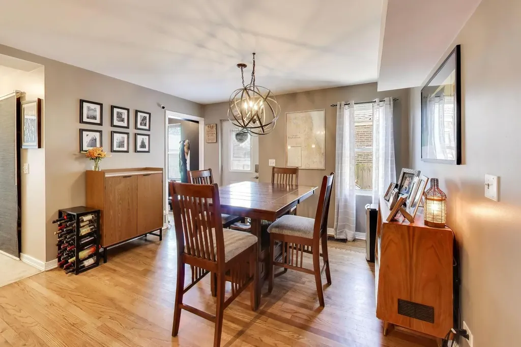 3221 North Plainfield Avenue Chicago IL 60634