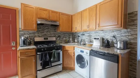 1337 West Huron Street Chicago IL 60642