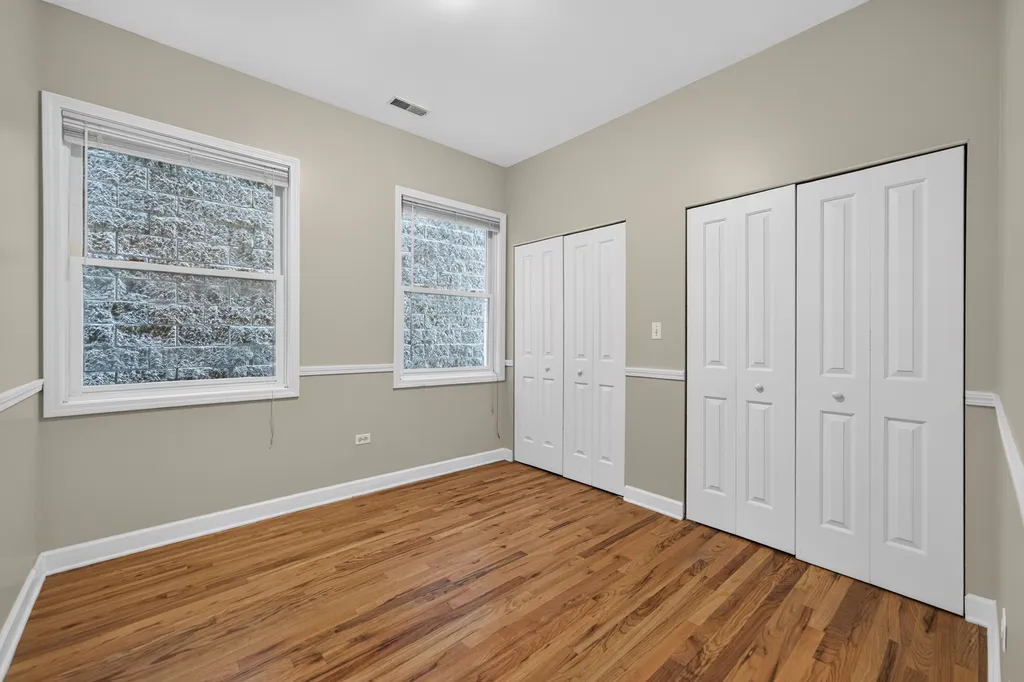2633 West Belmont Avenue Chicago IL 60618
