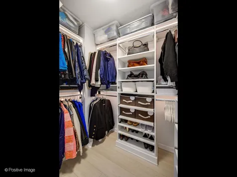 1455 North Sandburg Terrace Chicago IL 60610