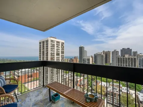 1455 North Sandburg Terrace Chicago IL 60610