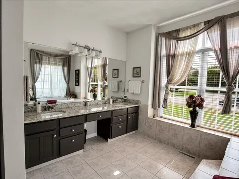 8532 Suffolk Drive Rockford IL 61108