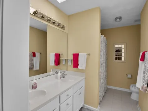 8532 Suffolk Drive Rockford IL 61108