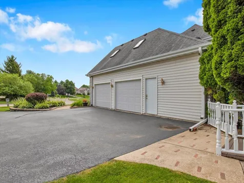 8532 Suffolk Drive Rockford IL 61108
