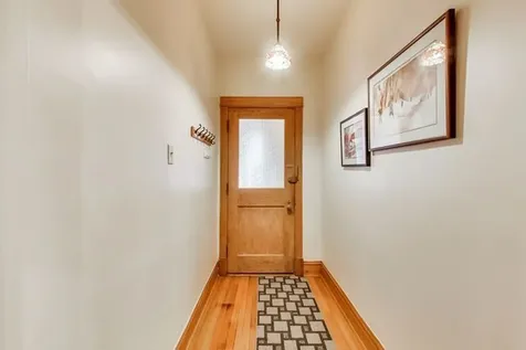 1965 West Summerdale Avenue Chicago IL 60640