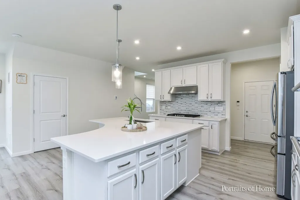 460 Watercress Drive Aurora IL 60504