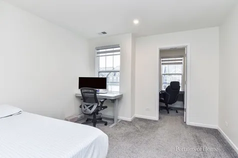 460 Watercress Drive Aurora IL 60504