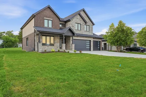 134 Holly Avenue Darien IL 60561